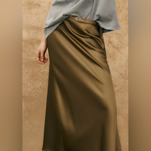 Zara Midi Skirt With Belt - Picture 3 of 3